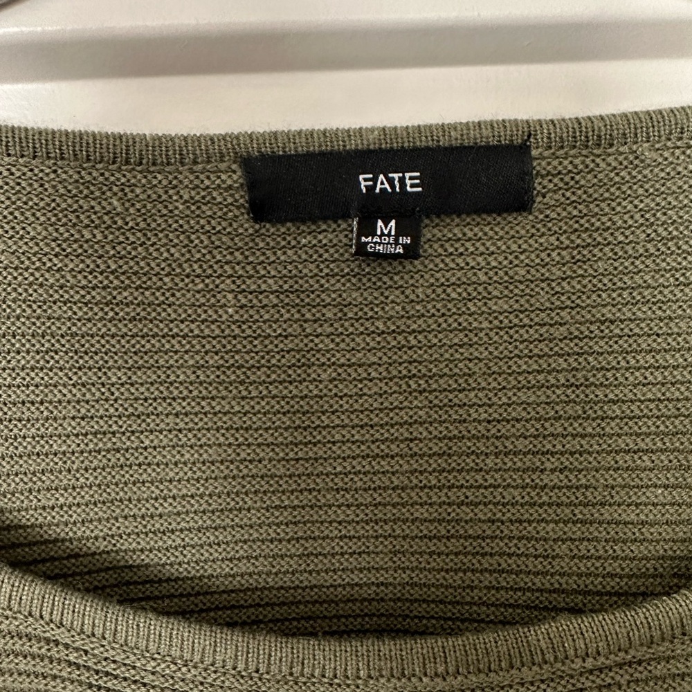 Green Fate Top - Picture 4 of 4